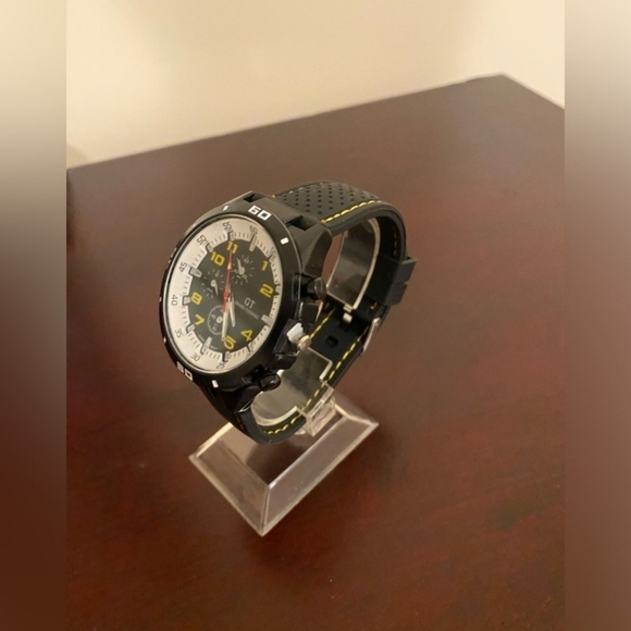 Brand new Yellow men’s sport GT grand touring fashion watch - Picture 2 of 4